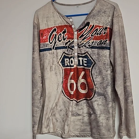 Mens small tshirt - Picture 1 of 3